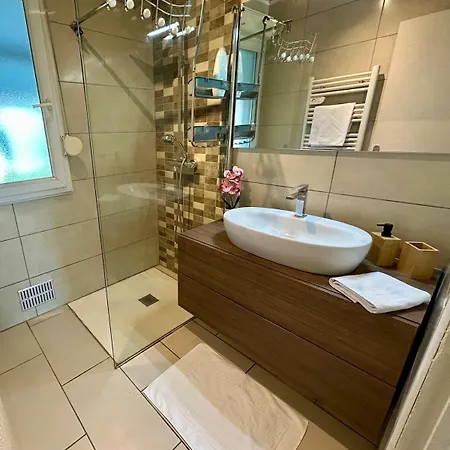 Maison Face A Palestra Avec Jardin & Confort * Chaumont (Haute-Marne)