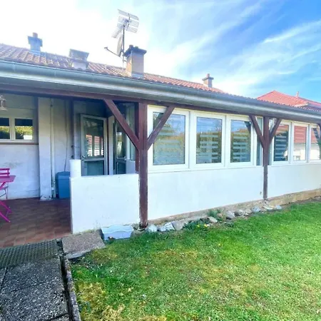 Vakantiehuis Maison Face A Palestra Avec Jardin & Confort Chaumont (Haute-Marne)