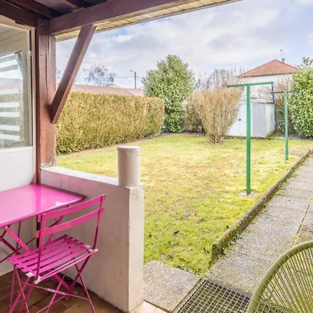 Vakantiehuis Maison Face A Palestra Avec Jardin & Confort